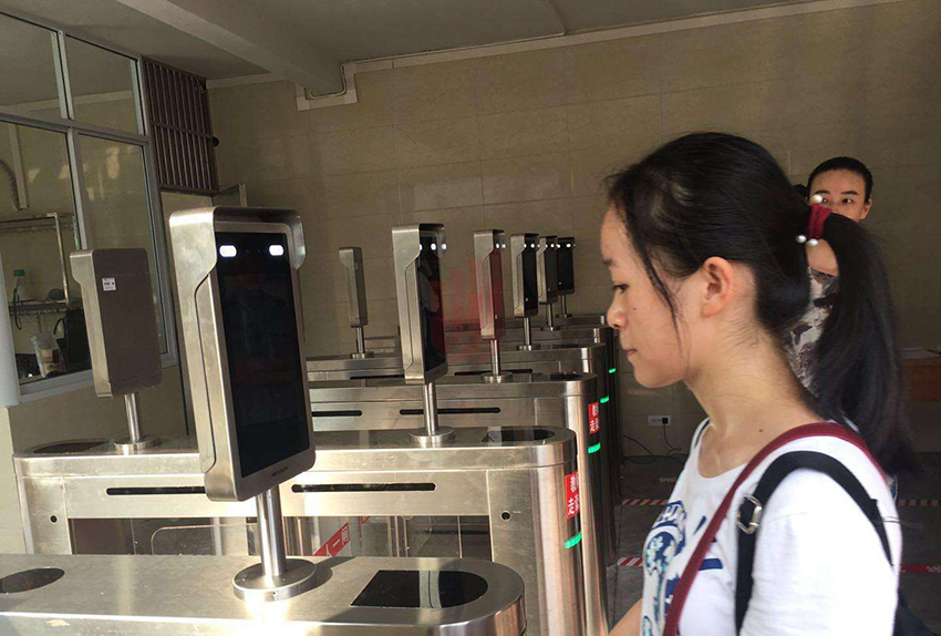 1545275225868371.jpg timg.jpg